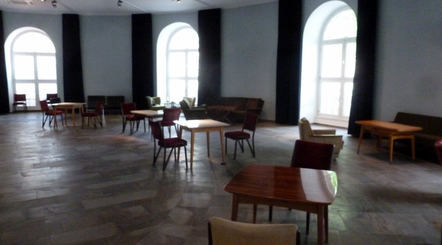 Im Museums-Cafe " Fridericianum "