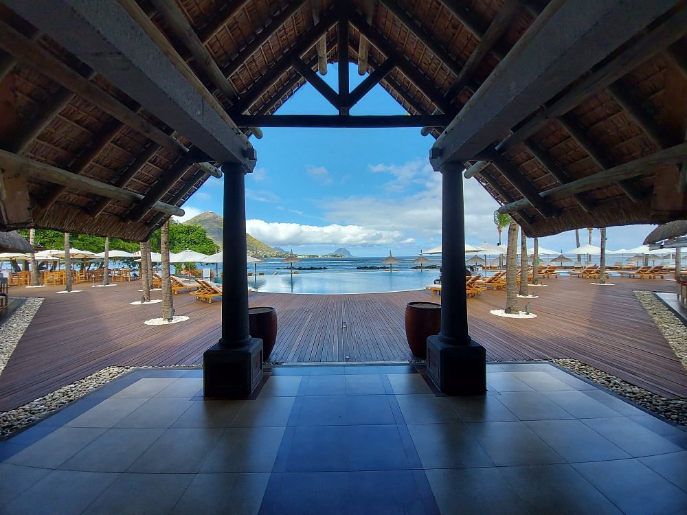 Sands Suites Resort &amp; Spa, hotel in Mauritius