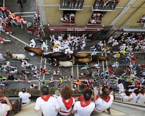 pamplona walking tour