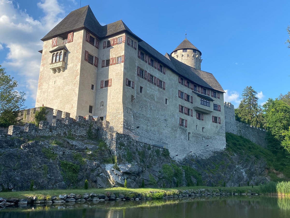 Schloss Matzen, Hotel am Reiseziel Alpbach