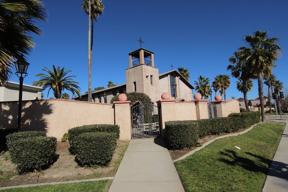 SACRED HEART CHURCH (Palm Desert) - All You Need to Know BEFORE You Go ...