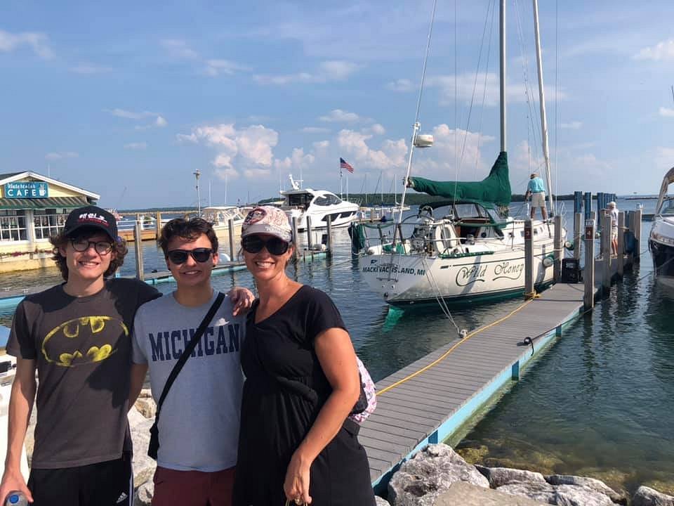 sailboat charter mackinac island