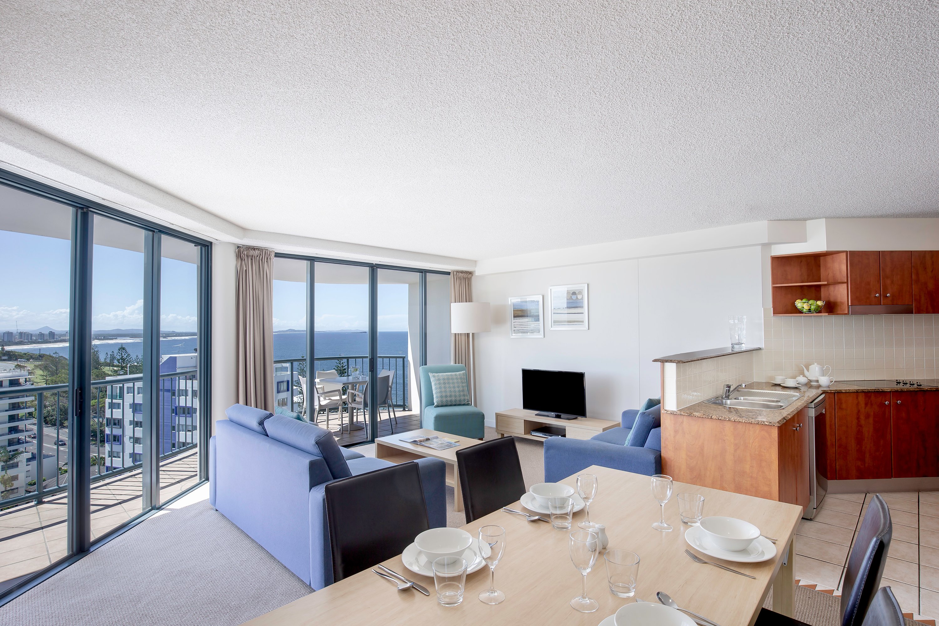 MANTRA MOOLOOLABA BEACH RESORT $180 ($̶2̶0̶1̶) - Updated 2023 Prices ...