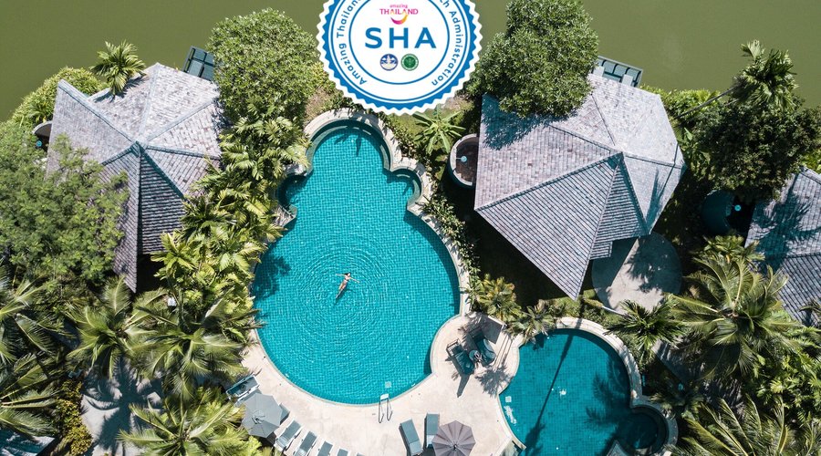 Resort w SHA logo