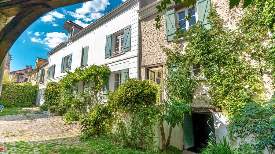 Façade avant de la maison d'hôte