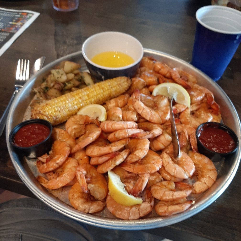 Seafood near me with outdoor online seating