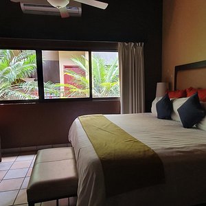 Hotel Humuya Inn in Tegucigalpa, image may contain: Resort, Hotel, Furniture, Bedroom