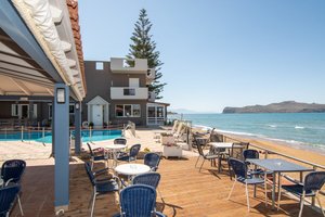 Pool & Beach