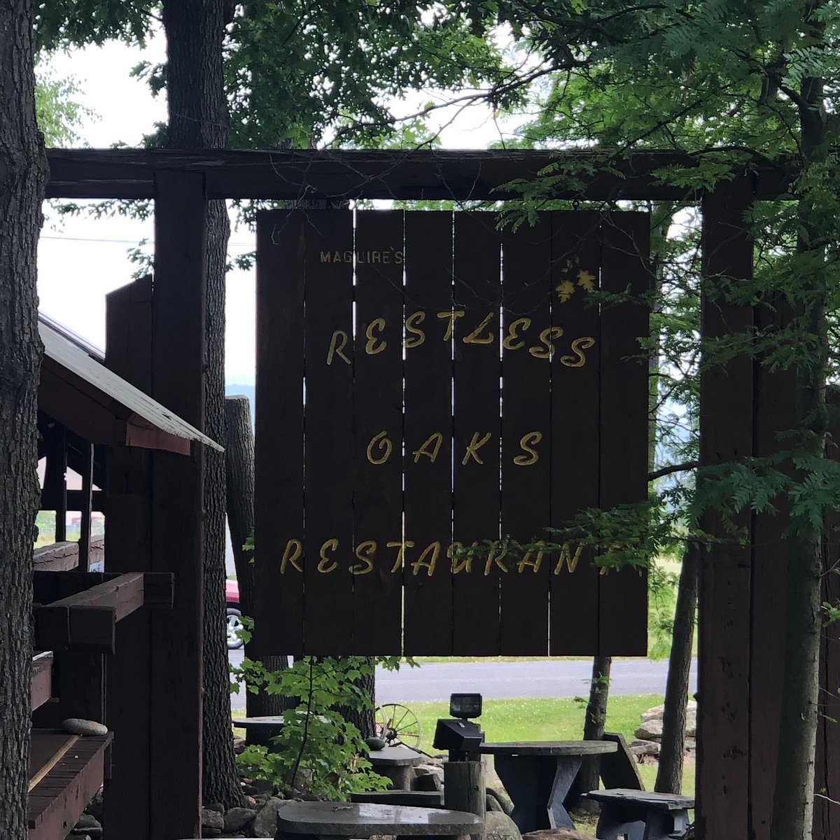RESTLESS OAKS RESTAURANT, McElhattan - Restaurant Reviews, Photos