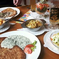 Schnitzel mit grüner Soß