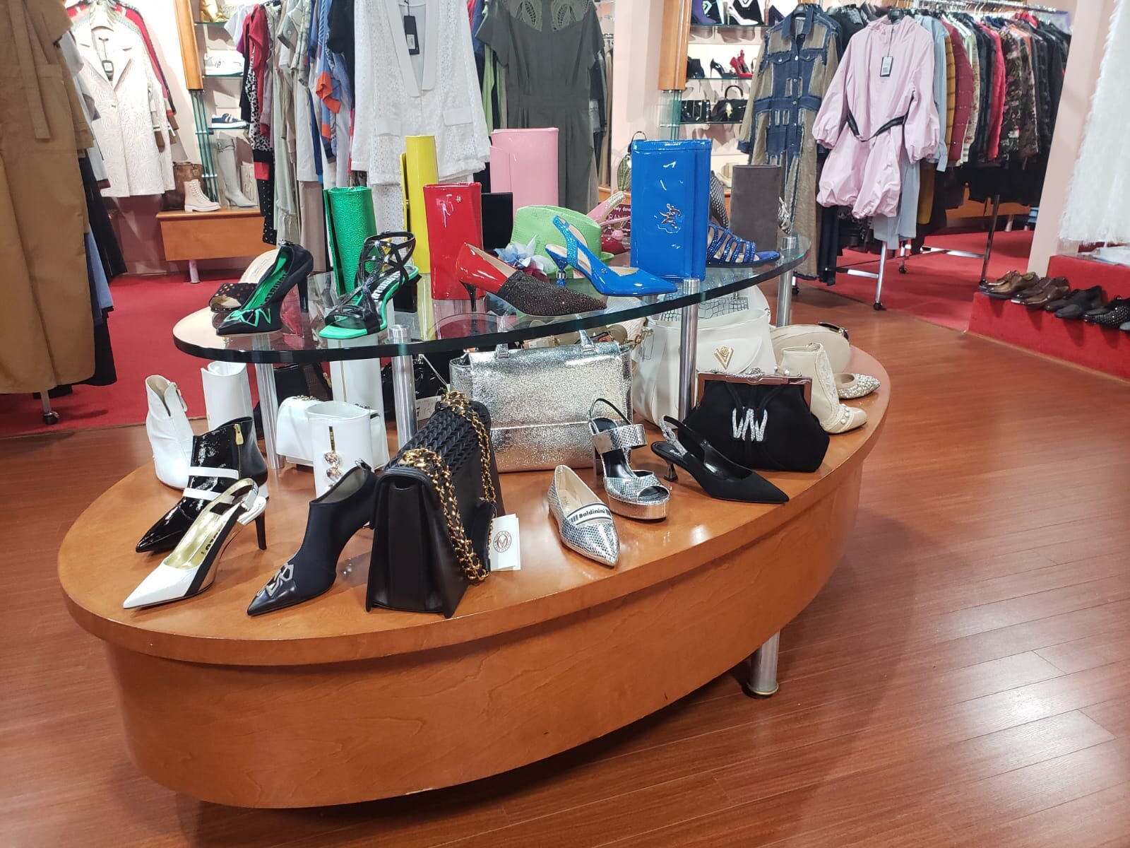 Rina s Boutique Italian Designer Shoes designer Clothing All