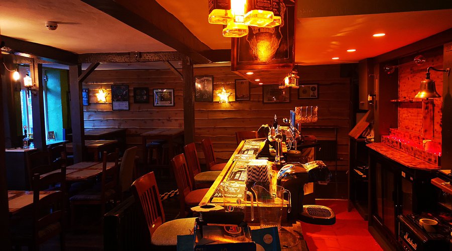 Bar and searing area (c) 2020