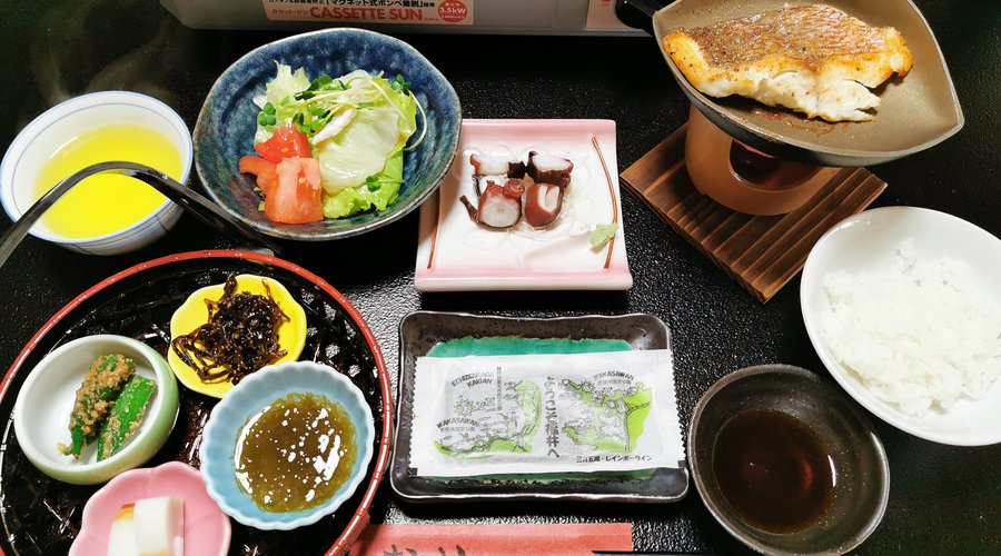 朝食