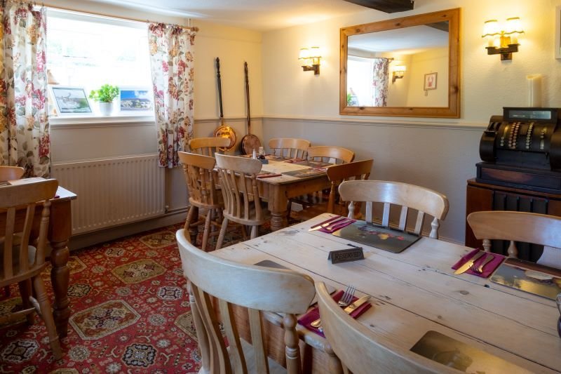 CROWN INN UPLODERS, Bridport - Updated 2024 Restaurant Reviews, Menu ...