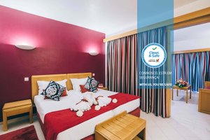 Room & Suite