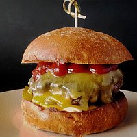 Classic Cheeseburger