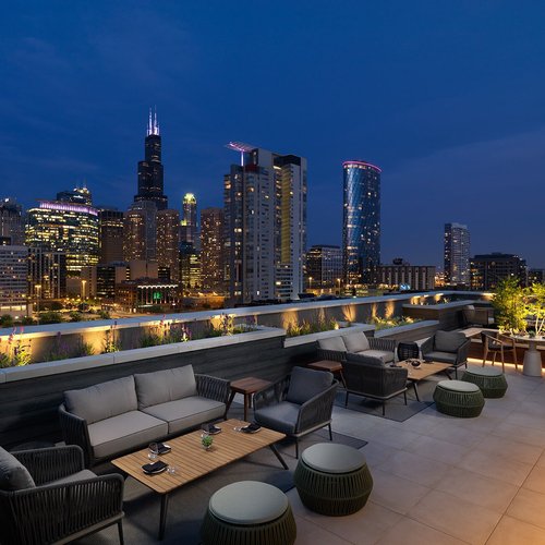 THE 10 CLOSEST Hotels to United Center, Chicago