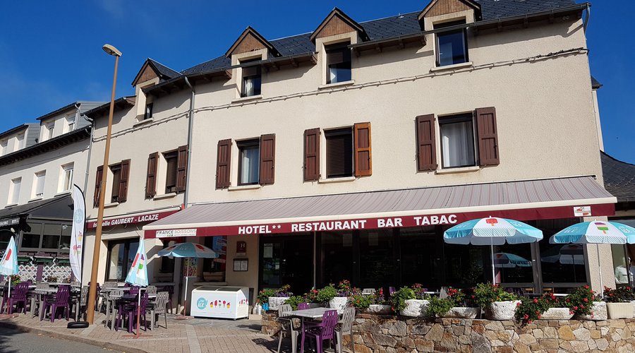 Cet hôtel possède également une annexe très agréable................................................................................................................................................................................................................................................................................................................................................................................................................................................................