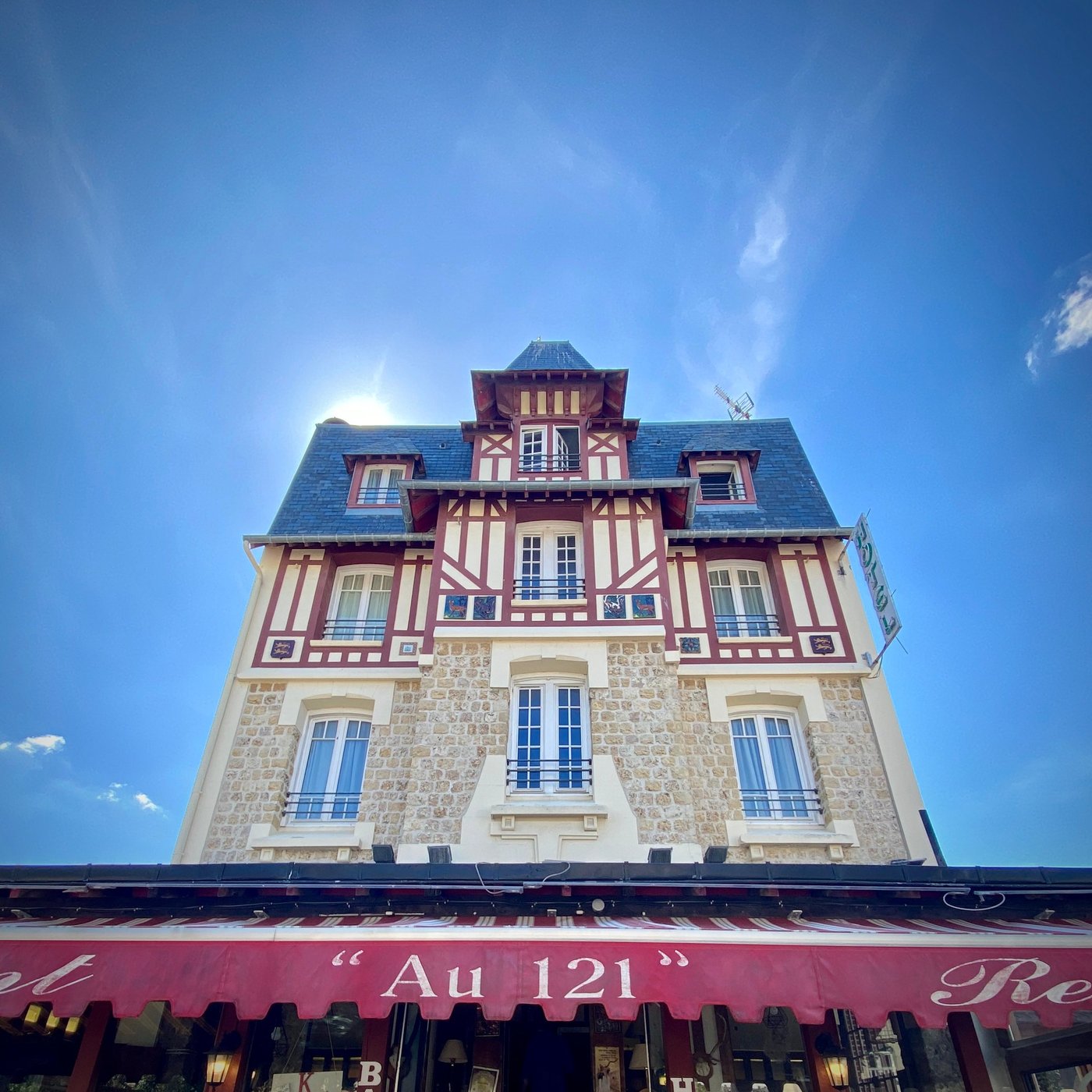 facade de l hotel et