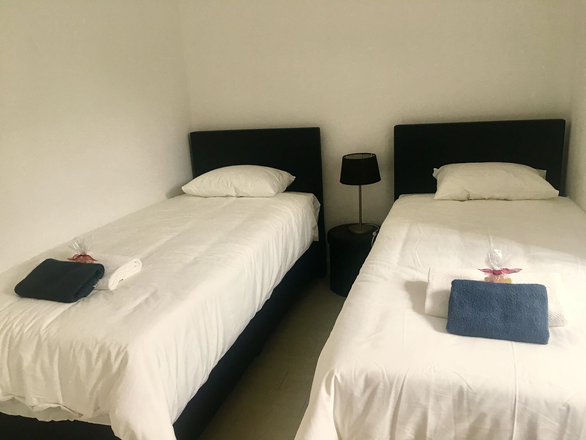 MAISON BLANCHE B&B (Wielsbeke, Bélgica): Opiniones, Comparación De ...