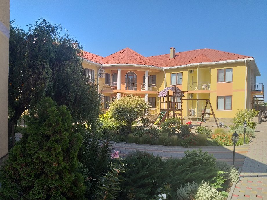 Усадьба голубицкая. Аль Маре Голубицкая. Голубицкая Розе. Antares Estate Голубицкая.