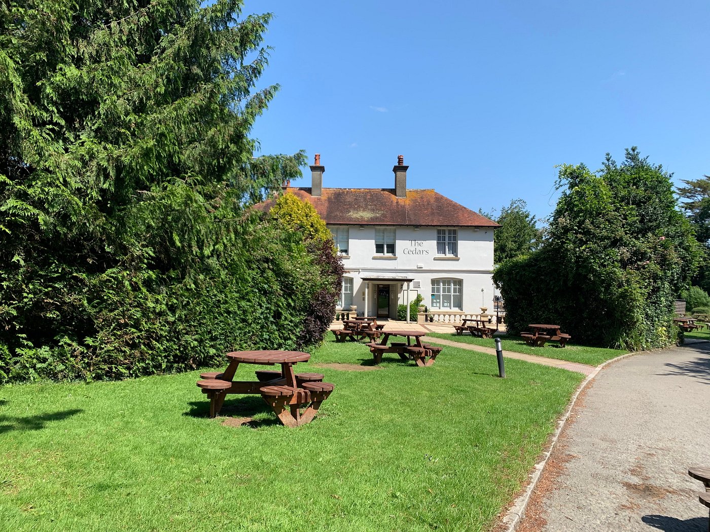 CEDARS INN Updated 2023 Reviews, Price Comparison (Sticklepath)