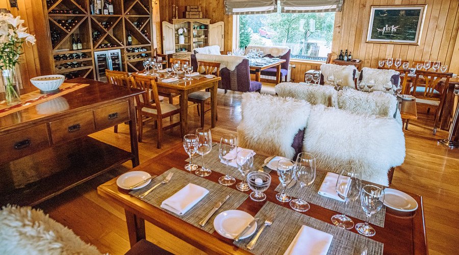 Salón Reinamora con toques patagónicos