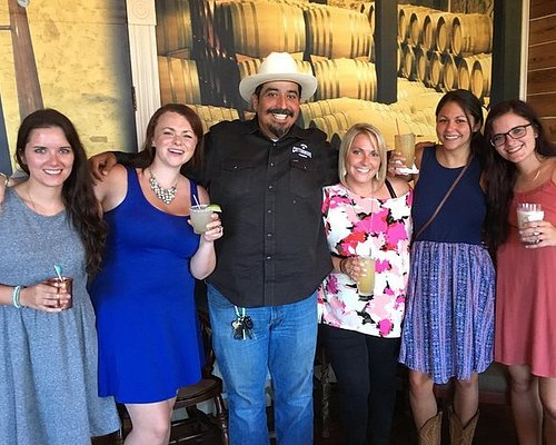 wine tours in fredericksburg texas
