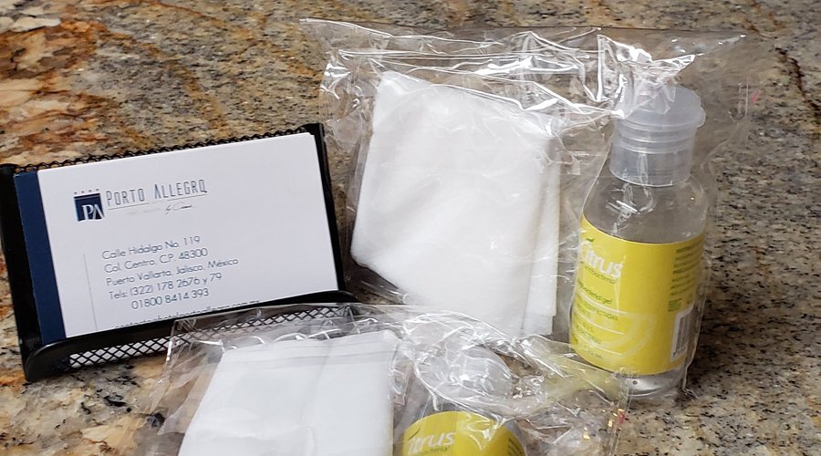 Cada huésped recibe un kit de salud con cubrebocas Gel Antibacterial para su propia seguridad, viaja tranquilo.
