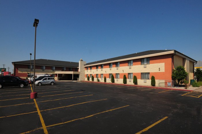 QUALITY INN STADIUM AREA - Prices & Hotel Reviews (Green Bay, WI)