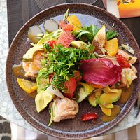 Salade saumon/avocat aux agrumes
