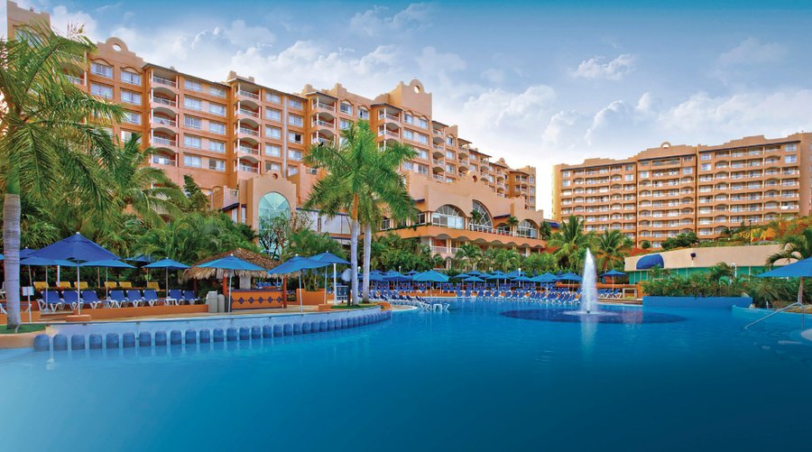 Azul Ixtapa Beach Resort & Convention Center 