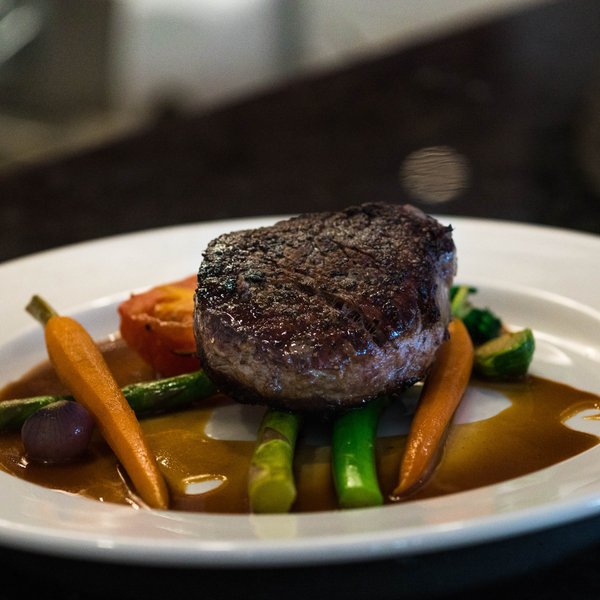 Waskesiu Lake 맛집/음식점 추천 순위 Best 5 - Tripadvisor