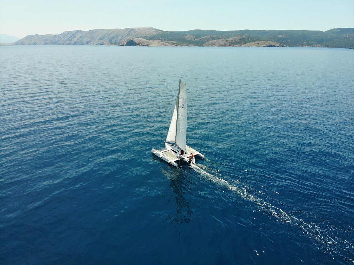 trimaran sailing novi vinodolski