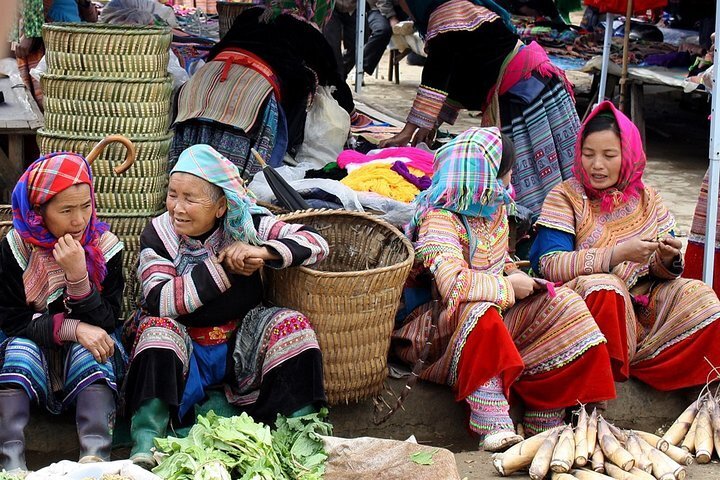 2024 Muong Khuong Market full day tour from Sapa