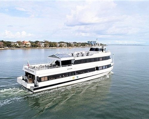boat tour in charleston sc