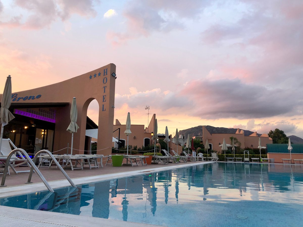 HOTEL TORRE DEL SOLE $90 ($̶1̶0̶0̶) - Prices & Reviews - Terracina, Italy