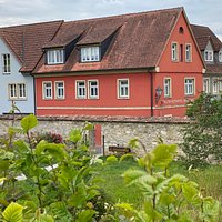 Blick auf das Bio-Wein-Hotel Bausewein vom Herrengraben aus