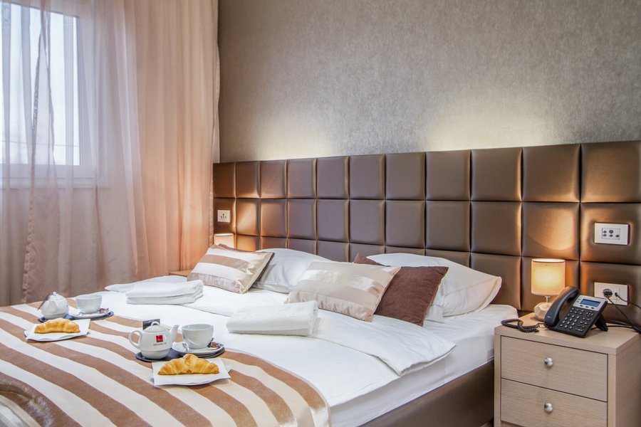 Hotel Royal Airport - UPDATED Prices, Reviews & Photos (Zagreb County ...