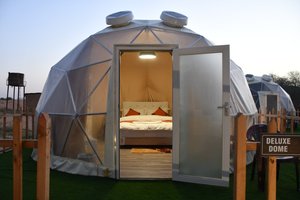 Room & Suite
