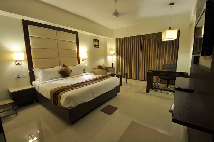 HOTEL LE GRANDE RESIDENCY (Ahmedabad, Gujarat) - Hotel Reviews, Photos ...