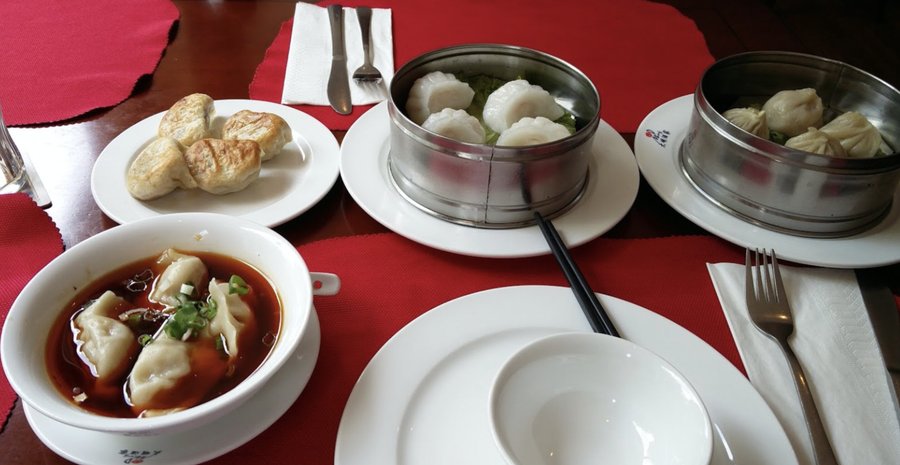Dim sum hamburg super lecker und zu fairen preisen bei uns gerne  mal probieren. Für alle was dabei vegetarisch, mit fleisch aber auch süße Variationen gibt es bei uns | Ming Dynastie