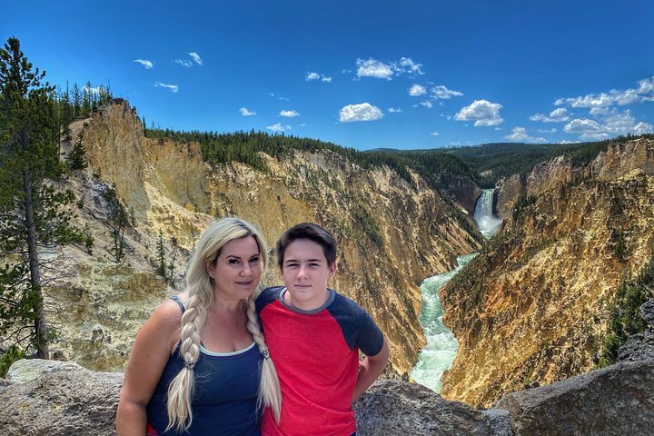 Artist point hotsell hike yellowstone