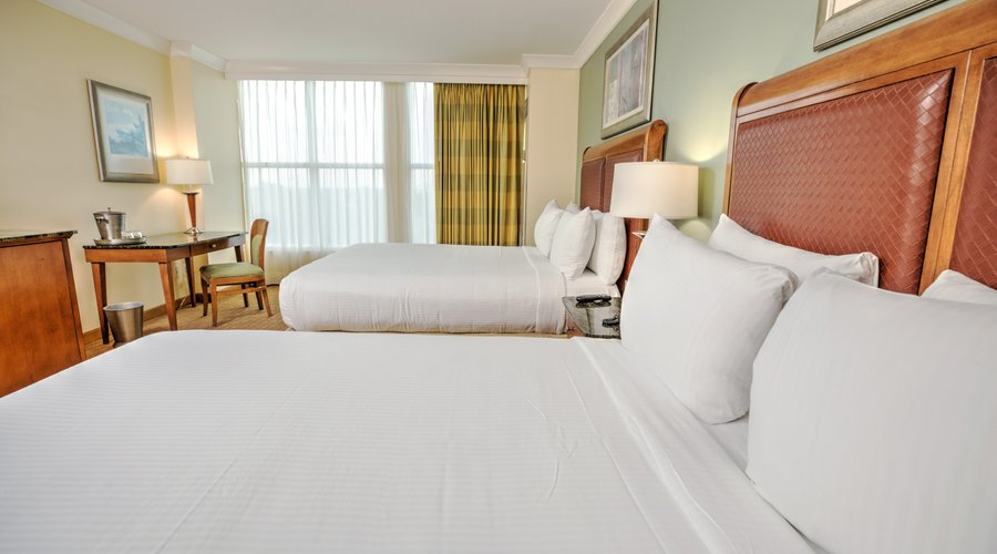 Island View Casino Resort North Hotel Room. (2 Queen Beds)