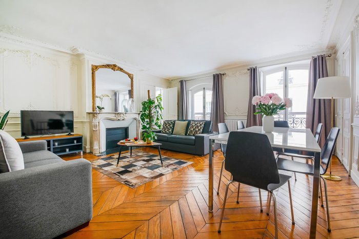 RÉSIDENCE BERGÈRE - APPARTEMENTS - Prices & Condominium Reviews (Paris ...