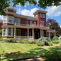 Stephen King's House (Bangor) - All You Need to Know BEFORE You Go