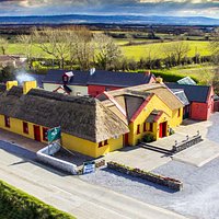 The Thatch Lisselton is a family run Bar & Restaurant based in North Kerry on the Wild Atlantic Way. In June of 2017 husband and wife John & Joanne Riordan O Connor, took over The Thatch. Joanne is a Lisselton native and it was always a passion to go into the hospitality and tourism sector. Prior to this The Thatch was a four generation O Sullivan family run business.