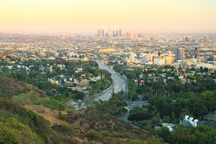 2024 Private Tour Hollywood And Celebrity Tour With Driver Guide   Caption 