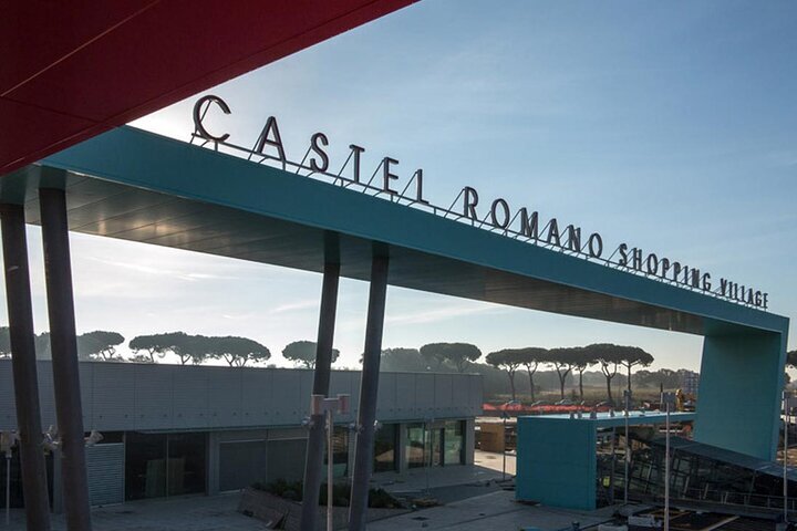 castel romano outlet vans