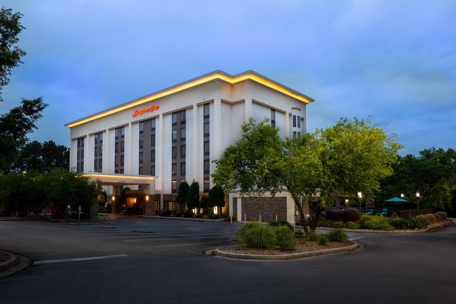 HAMPTON INN COLUMBIA I-26/HARBISON BLVD. $112 ($̶1̶4̶0̶) - Updated 2022 ...